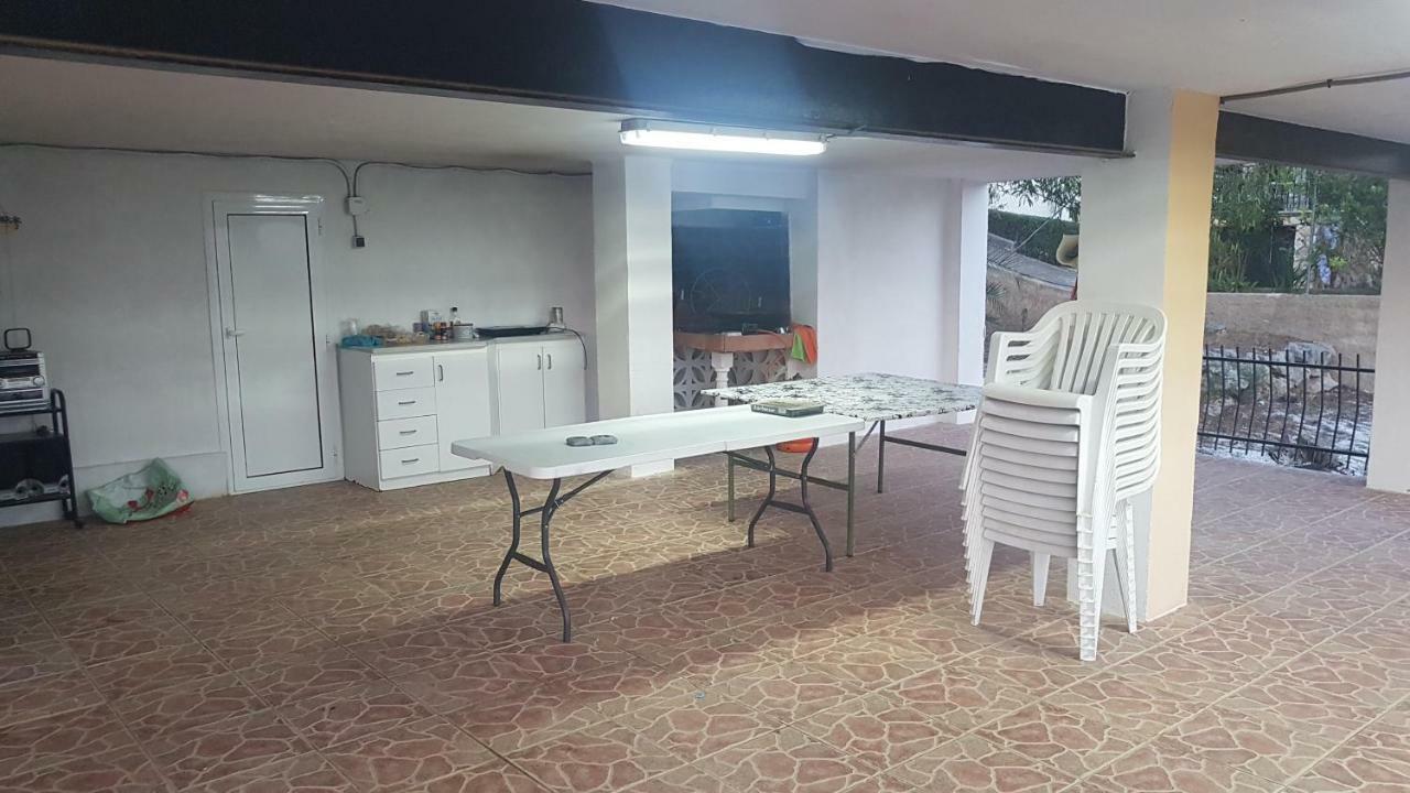 Calicanto House & Pool Holiday home