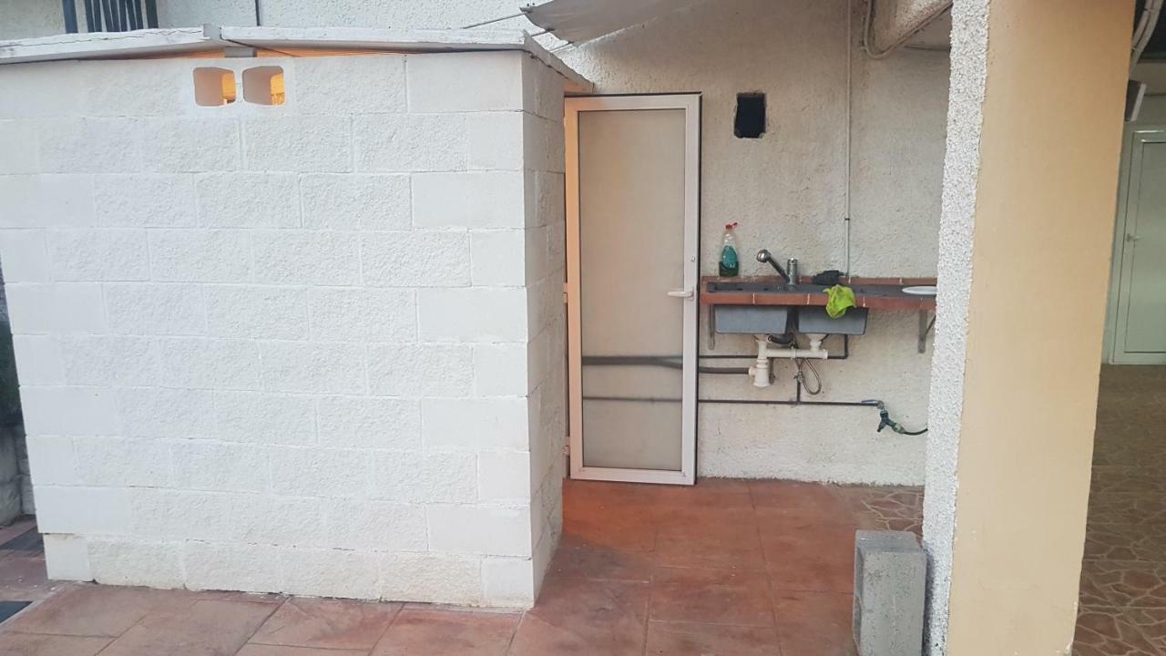 Calicanto House & Pool Holiday home